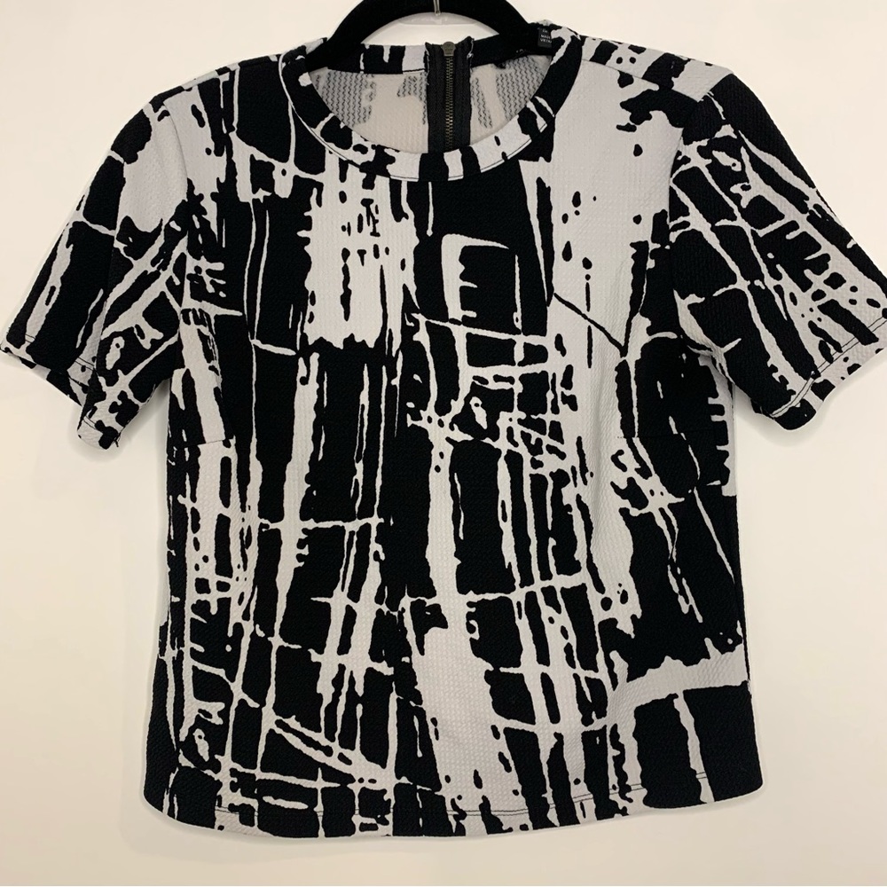 Colorblock printed top